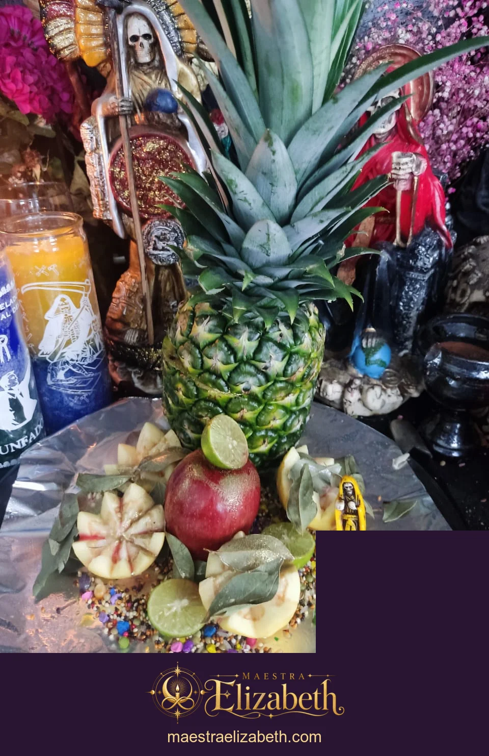 Ofrendas, frutas y flores del templo en el altar de Maestra Elizabeth.